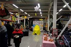 Кто на новенькое?, мотосалон StelsLand